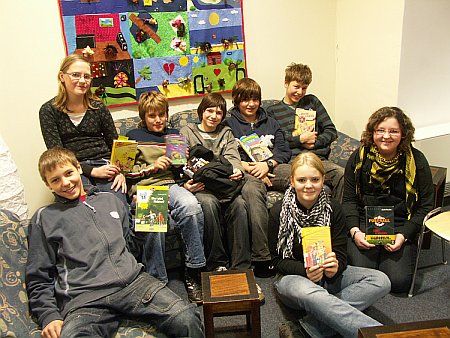 Der Leserucksack enthält nicht nur Bücher, er weist den Schülern einen neuen Weg zur Freude am Lesen.        Foto: Simone Knocke